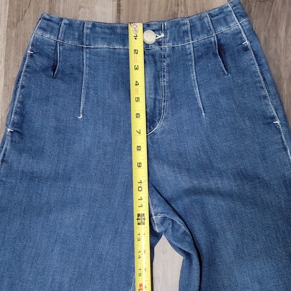 Pilcro and the Letterpress High Rise Wide Leg Cropped Jeans - Picture 7 of 12